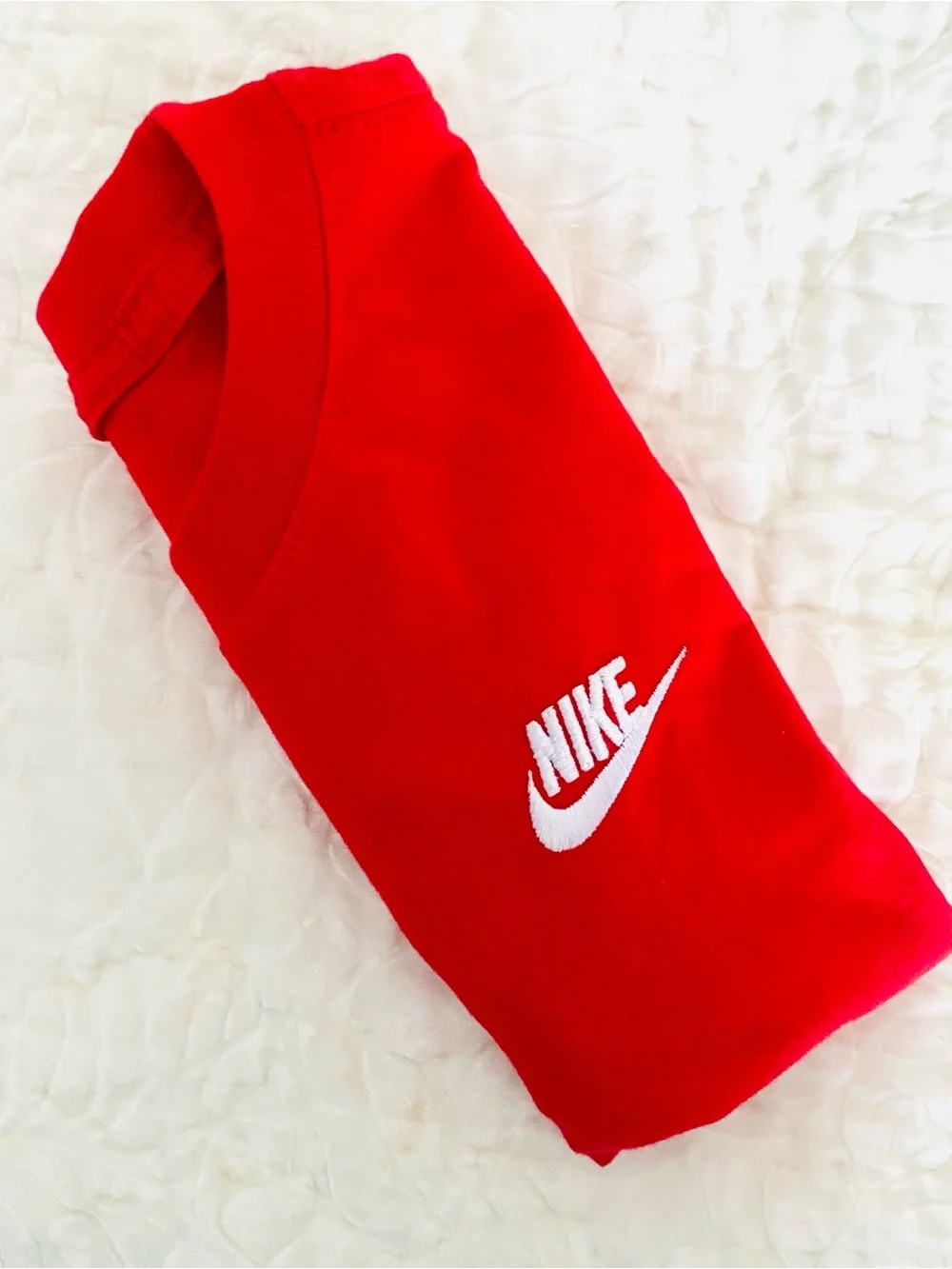 New👍🏽BOYS Nike Red T-Shirt SZ M (Y)